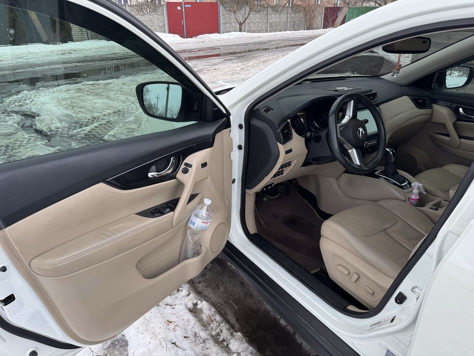 Nisan Rogue Нісан Рог