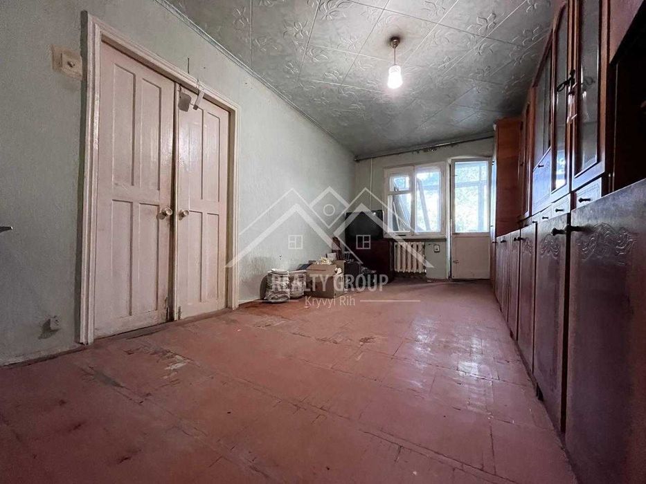 Продаж 2к квартири під ремонт на Курчатова