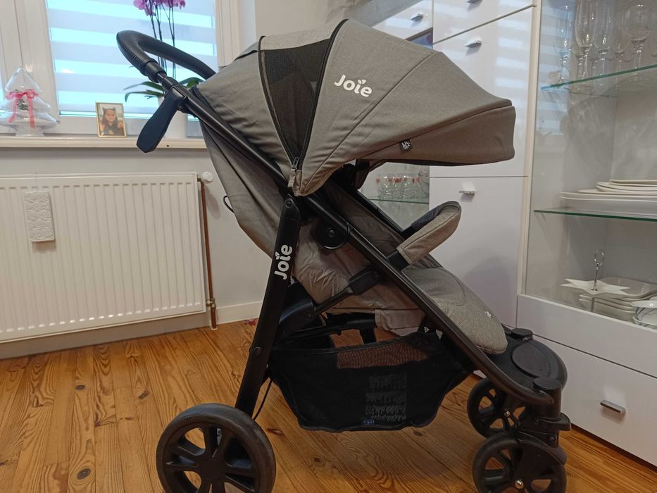 Wózek spacerowy Joie