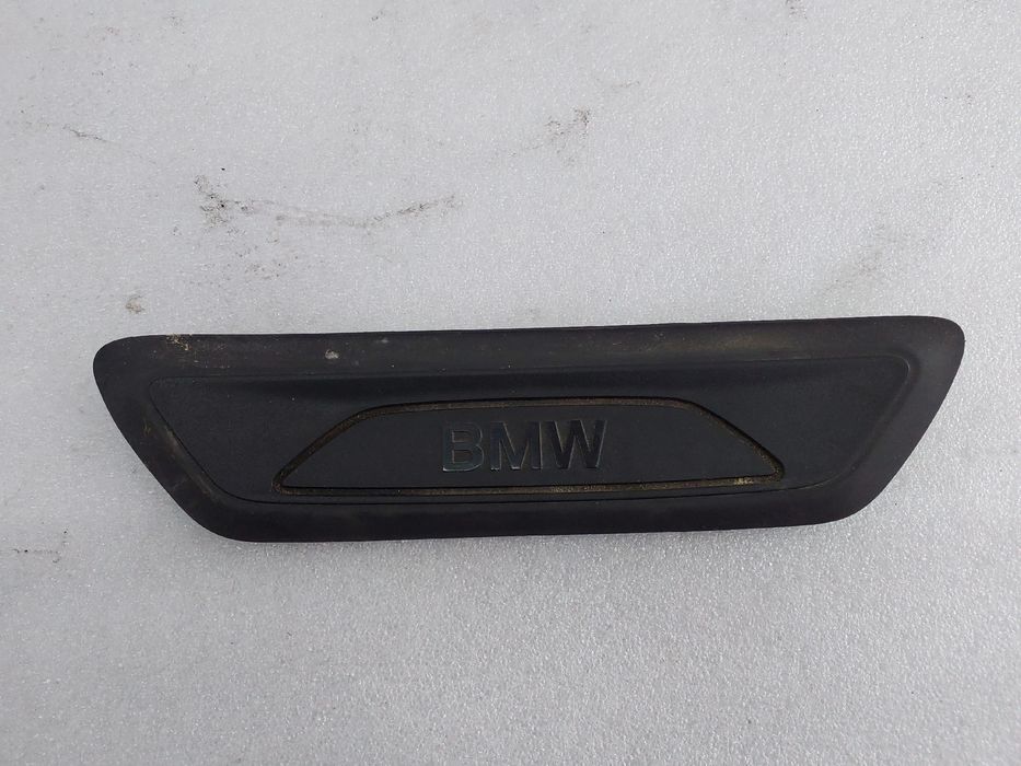 Rodapé / soleira porta trás direito BMW X1 (F48)