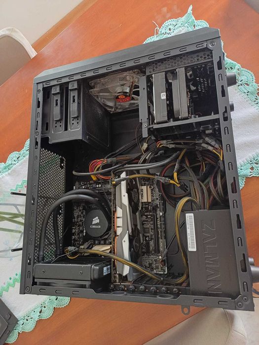 Vendo Gabinete com Processador Intel Core I57600k CPU @ 3.8 GHz Ram 2x 8Gb HyperX Fury, Placa ASUS