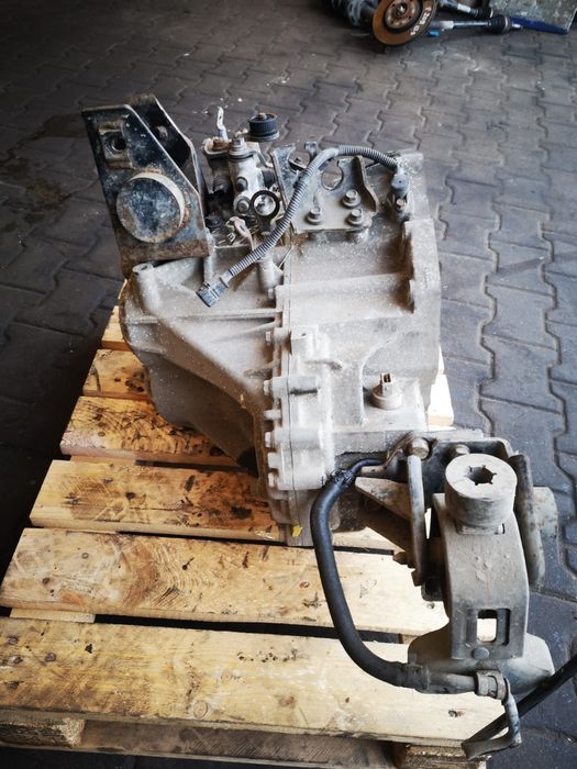 Skrzynia biegów Kia carnival II 2.9 crdi