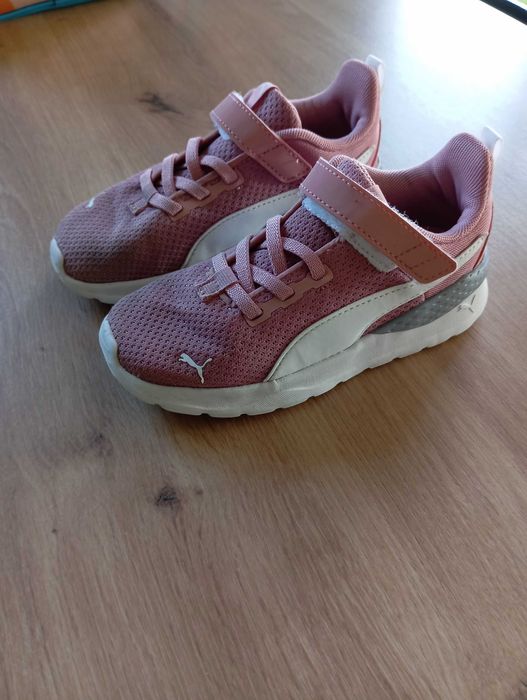 Buty Puma dla dziewczynki rozmiar 27