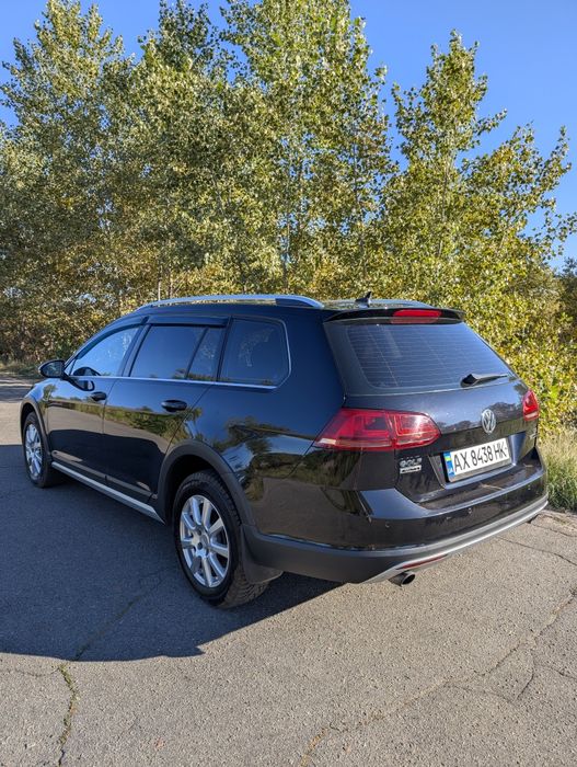 Volkswagen Golf Alltrack

Volkswagen Golf 2017

Автобазар
Volkswagen
G