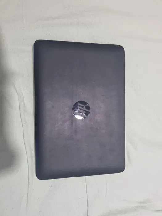 HP Elitebook 820 G2 - i5 / SSD / 8 GB