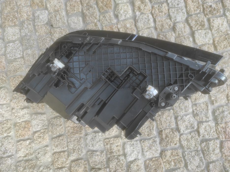 Farol direito BMW série 5 G30 G31 LCI Full led