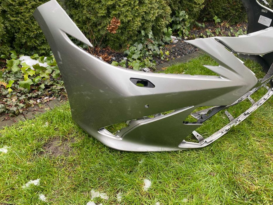 Lexus ES zderzak przód