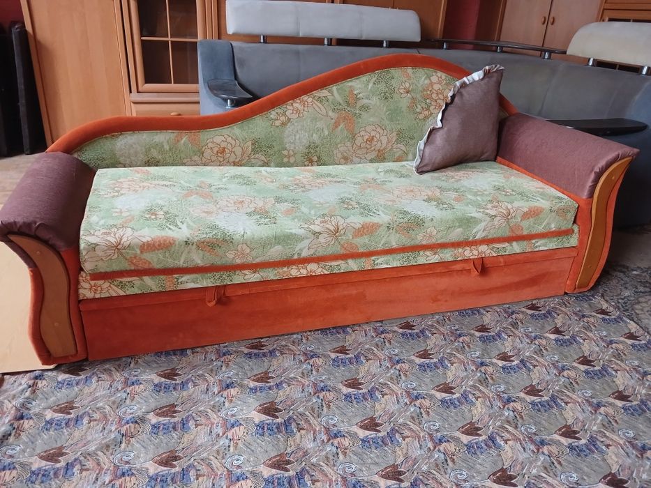 Продам диван софа