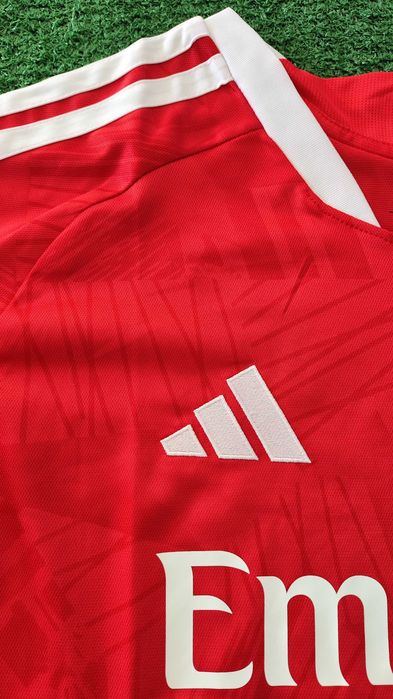 Camisola principal Benfica