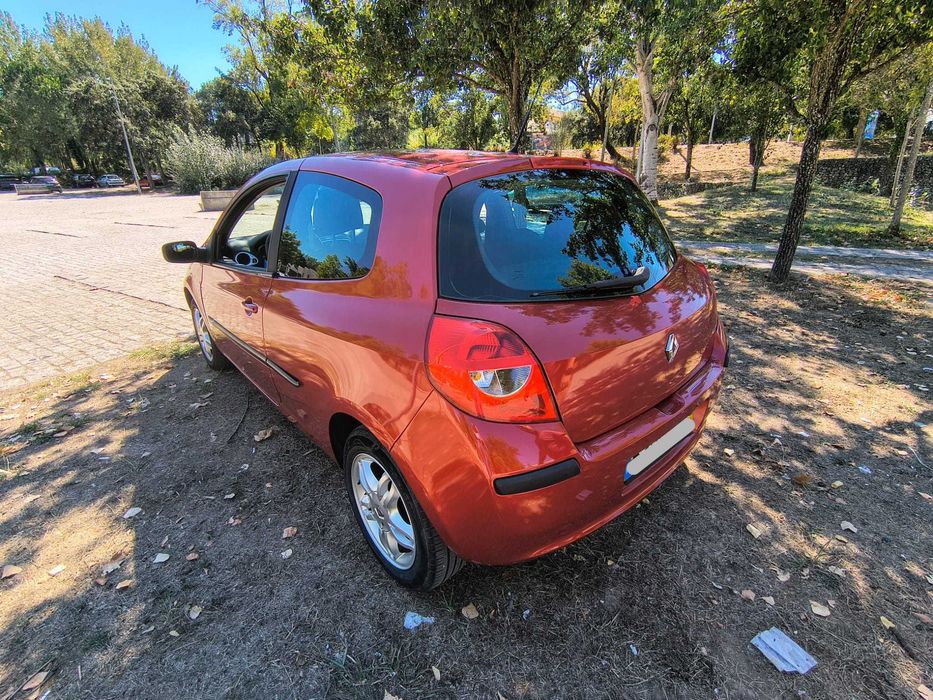Renault Clio III 1.2 gasolina