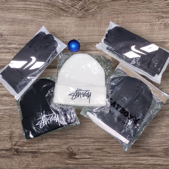 Теплі шапки Stussy