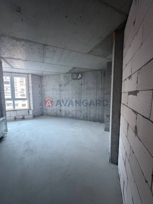 БЕЗ КОМІСІЇ. Продається 3-кімнатна квартира від забудовника.