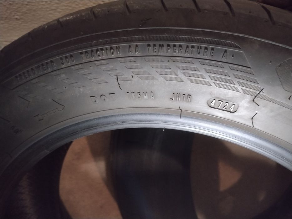 Pneus, usados...