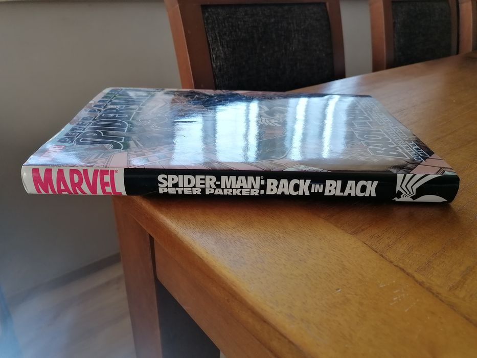 "Peter Parker Spider-man: Back in Black" Marvel