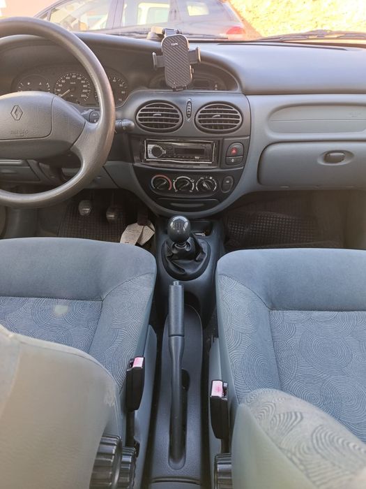 Renault Megane 1.4 RT com 92000 klms