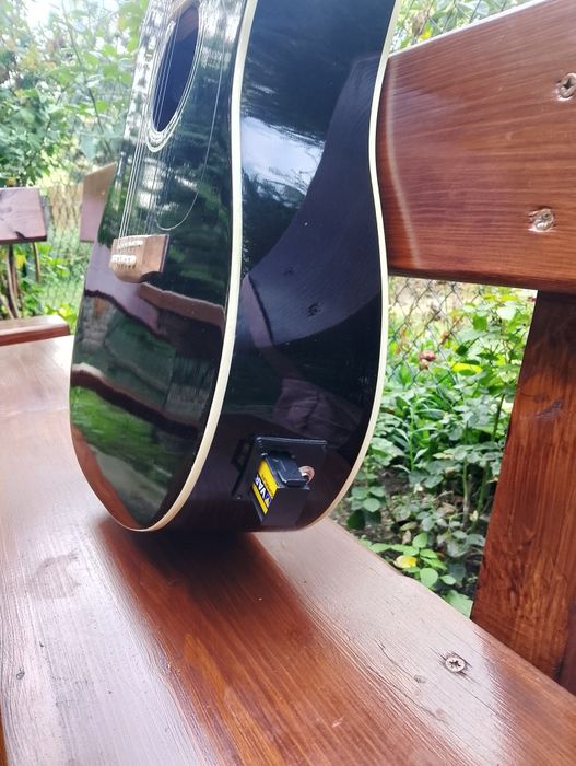 Gitara elektroakustyczna