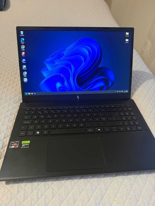 Portátil Gaming Acer Nitro V 15