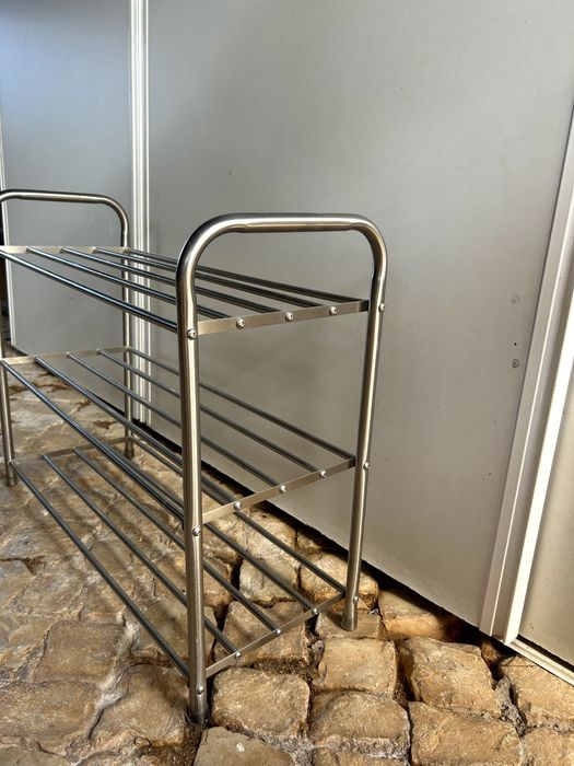 Sapateira / Estante de Metal com 3 Prateleiras