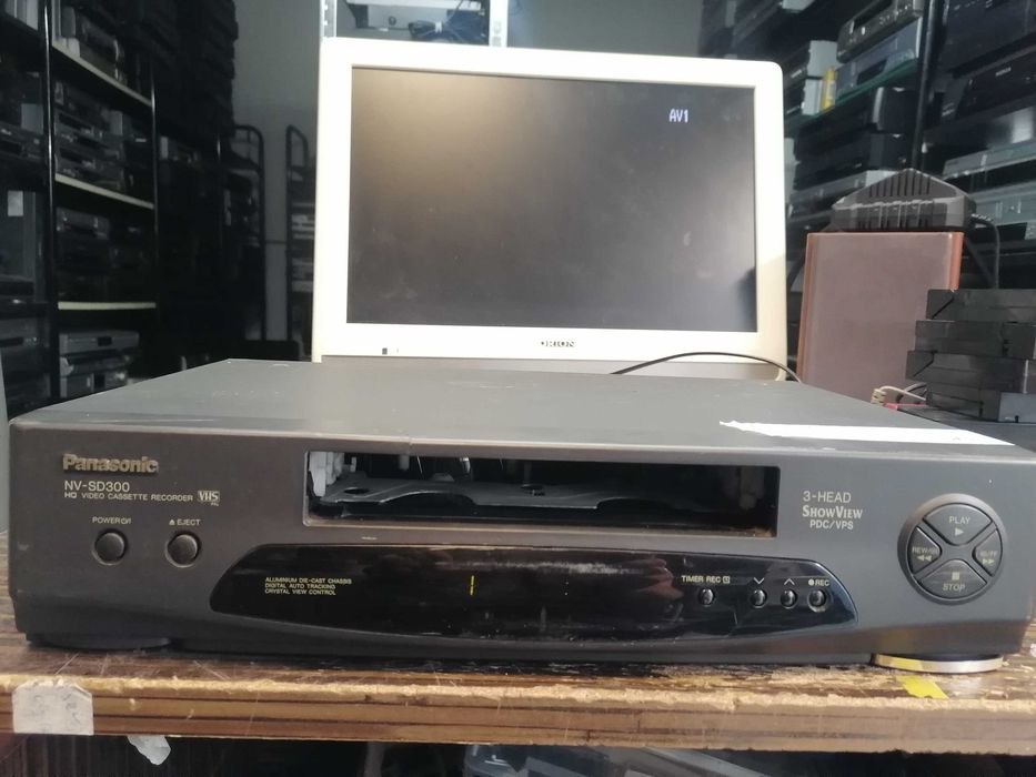Magnetowid VHS Panasonic  NV-SD300EG