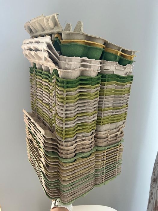 43 sztuki wytłaczanki na 10 jajek