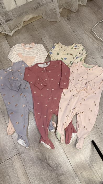 Одяг для дівчинки 68 розмір за все