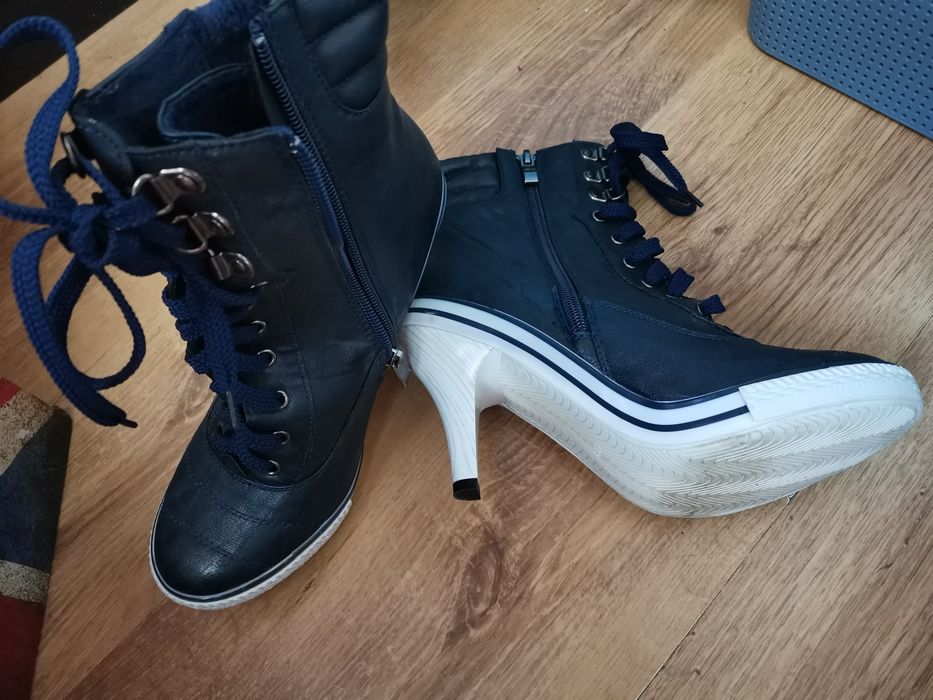 Nowe sportowe botki roz. 38