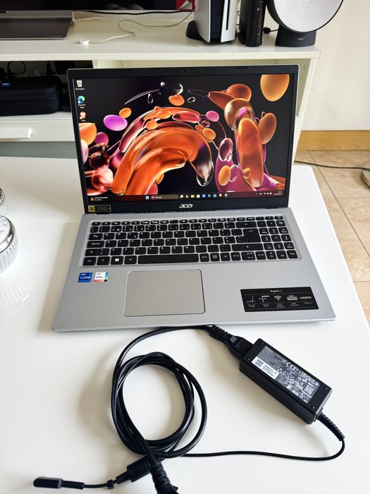 Vendo Portatil ACER, intel Core i7, 11ª Ger, SSD 512GB, 12GB RAM, ainda na Garantia estado impecavel!