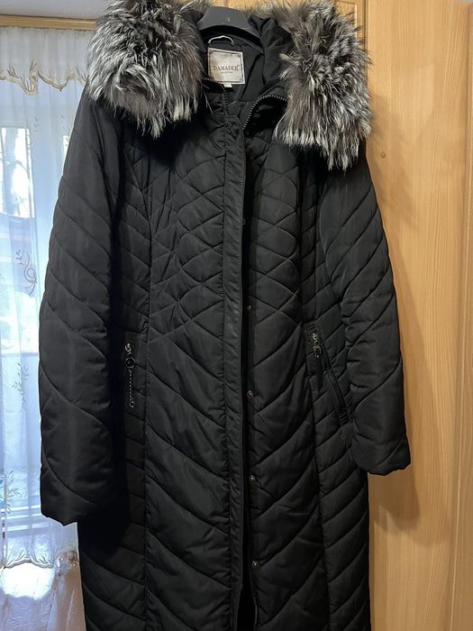 Зимнее пальто с натуральным мехом