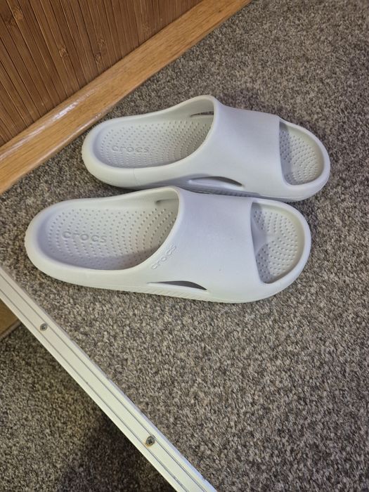 Шльопанці crocs 41р M8 W10