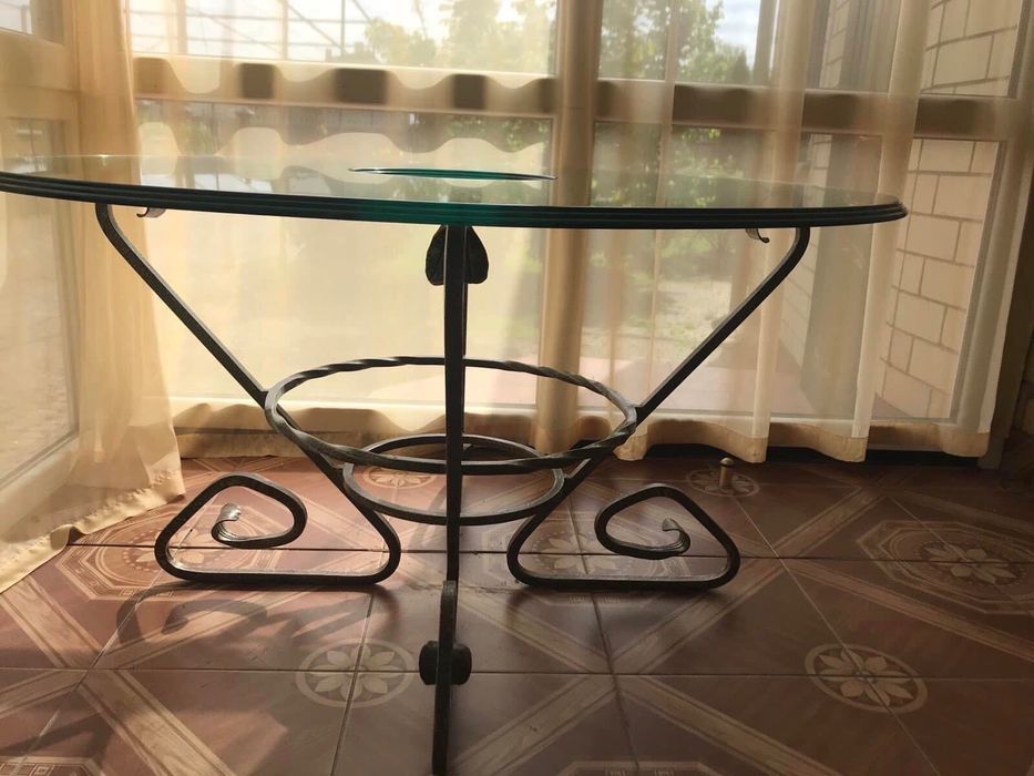 столик, журнальний столик