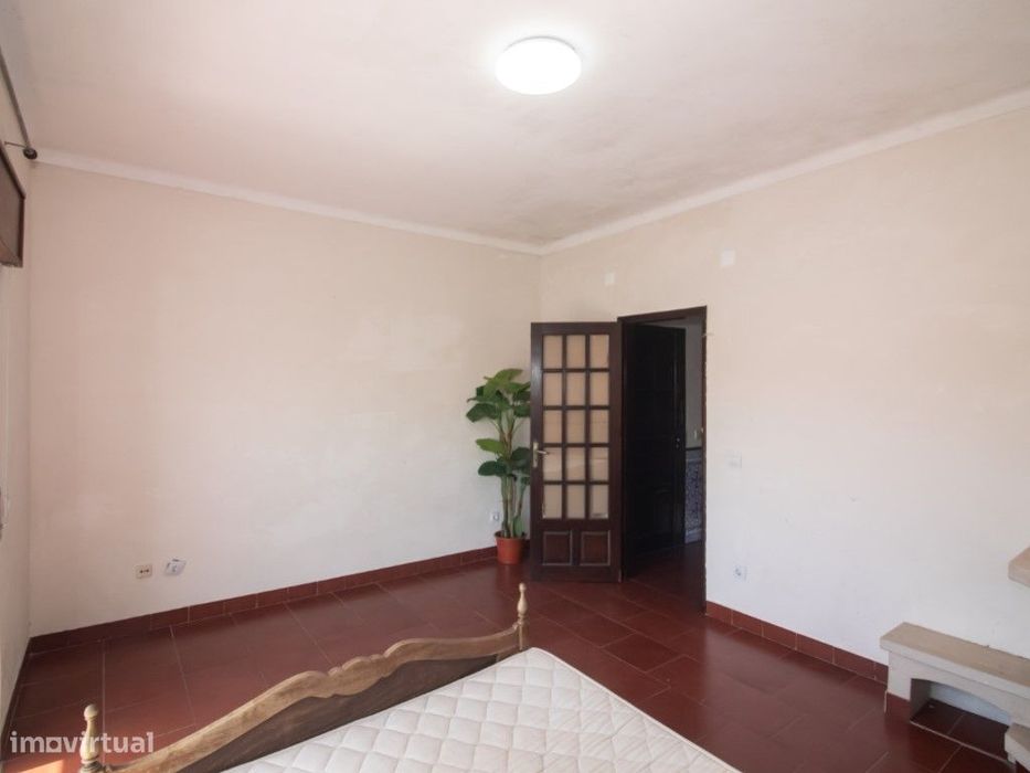 T3 para Remodelar no Centro de Samora Correia | Excelente Potencial