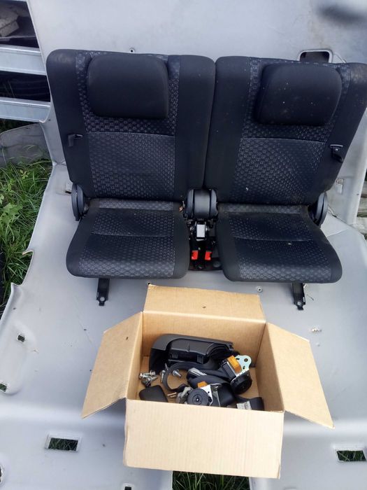 TOYOTA VERSO 09-18 fotele przekładka vana III rząd pasy komplet