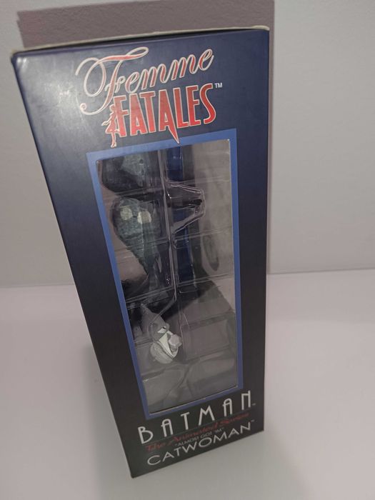 Estátua Catwoman BTAS Femme Fatales