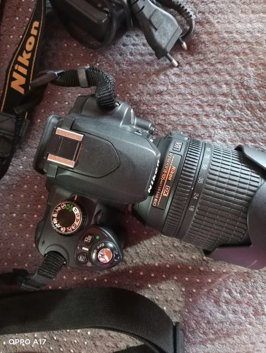 Nikon D60 com Lente VR, Carregador e Bolsa