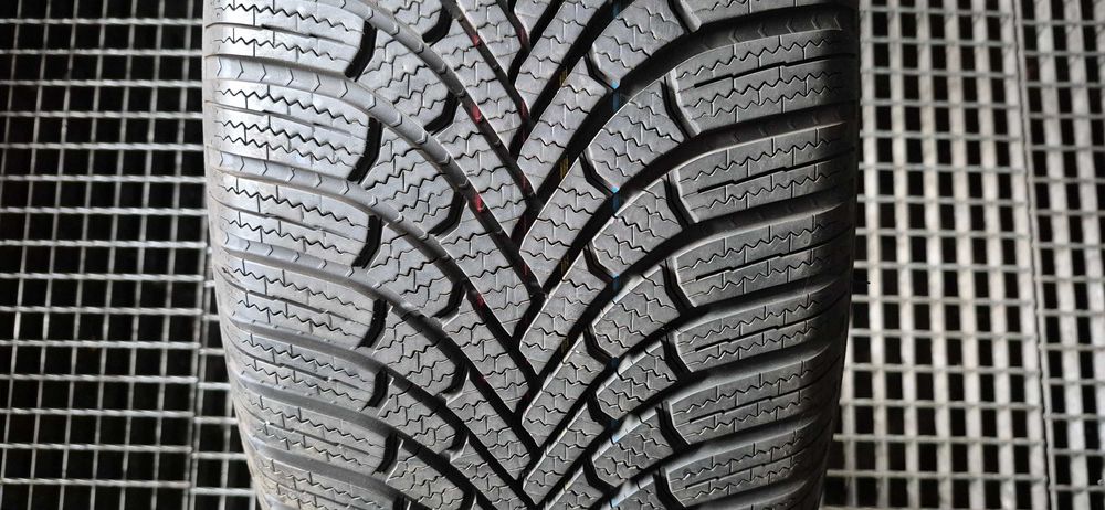 BRIDGESTONE BLIZZAK 6   225/50R17   8mm.  2025r.