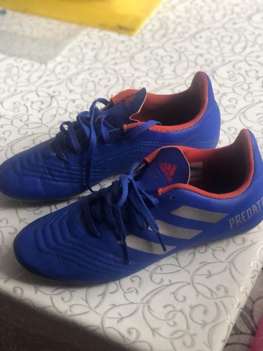 Продам буци adidas.