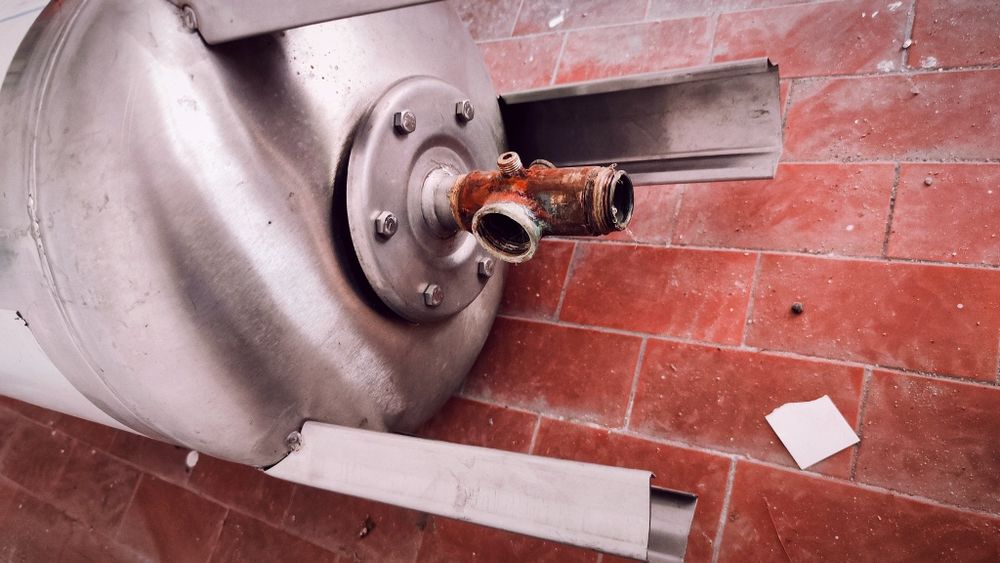 Autoclave em aço inoxidável  / Balão 60L / Bomba água