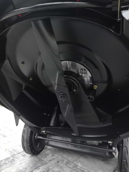 Kosiarka spalinowa z napędem fplmp196 silnik Loncin