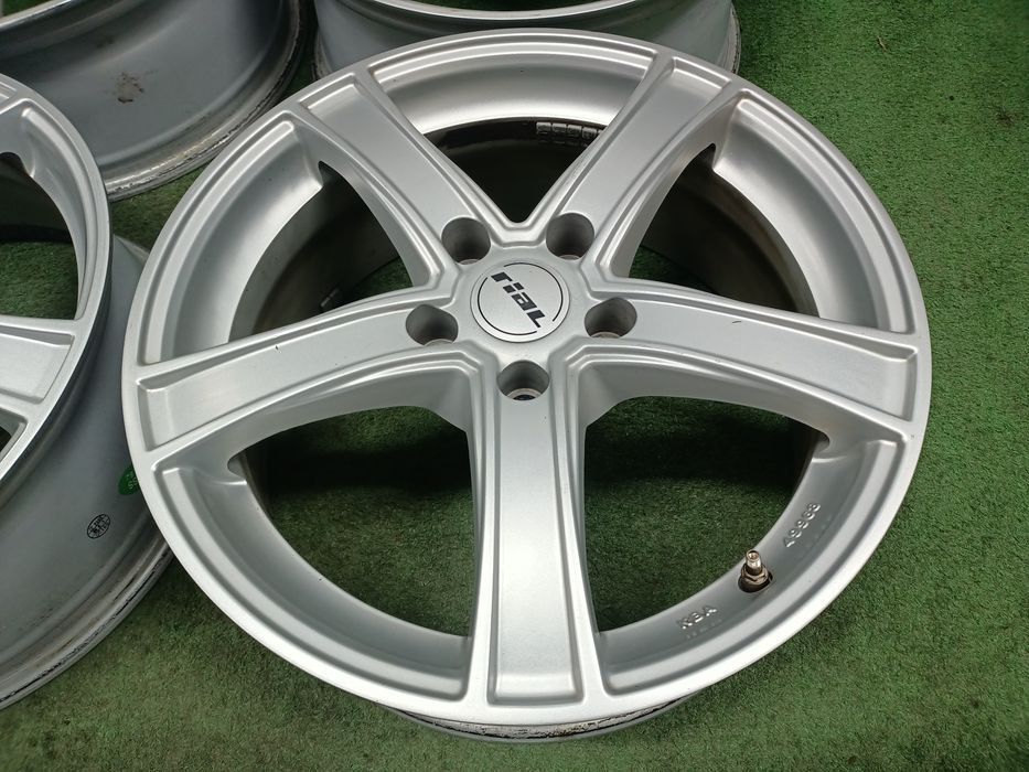 17" felgi 5x112 et45 VW Touran Passat Golf 7 6 5 Audi a3 a4 Skoda Seat