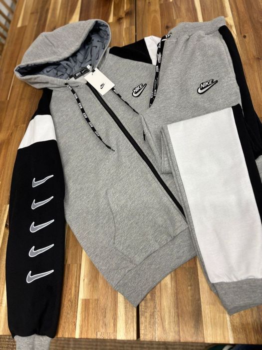 Fato de treino nike disponível em  L e xl