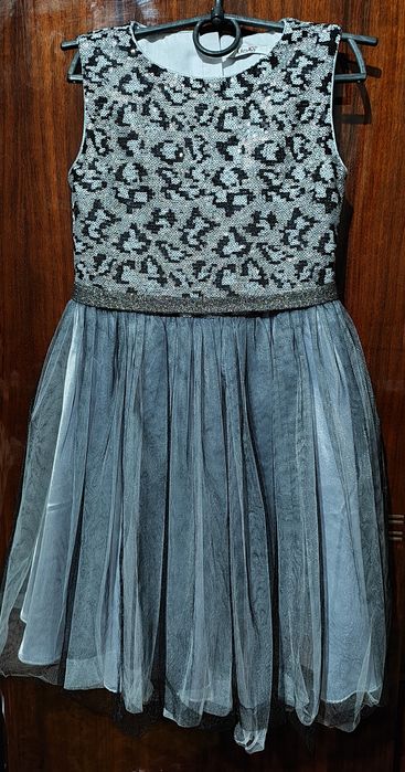 Святкове плаття 122 см