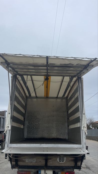 Carroçaria transporte de animais vivos