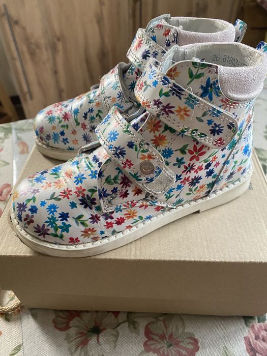 Ботиночки деми bartek 26 размер