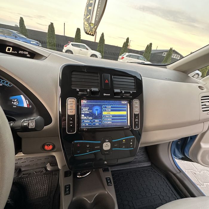 Nissan Leaf 2012