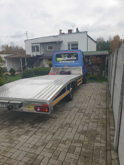 Iveco DAILI 35/180 Z fabrycznymi poduszkami. NOWYM NAJAZDEM STAN BDB
