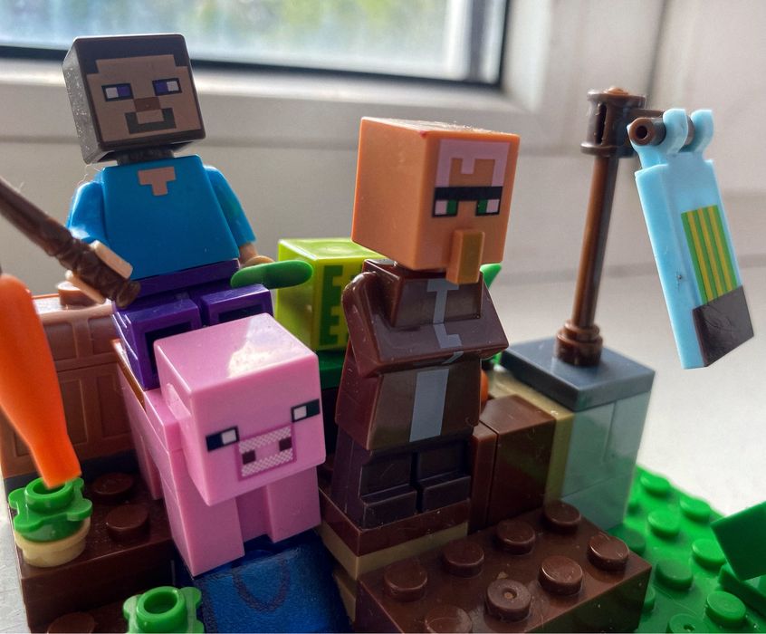 Конструктор Minecraft Майнкрафт Схованка в лісі