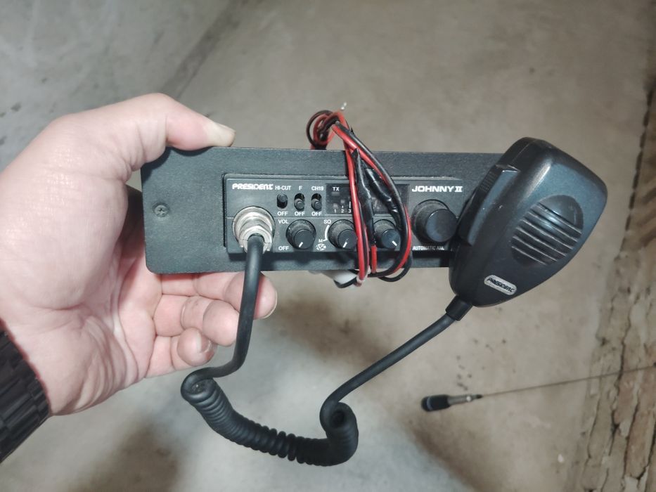 Sprzedam radio cb z anteną