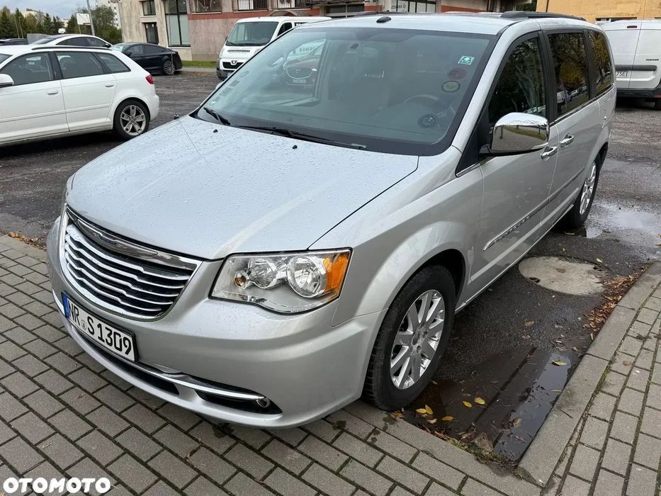 Chrysler Town & Country BENZ + GAZ / kamera / skóry / sprowadzony z Niemiec / dobra opcja