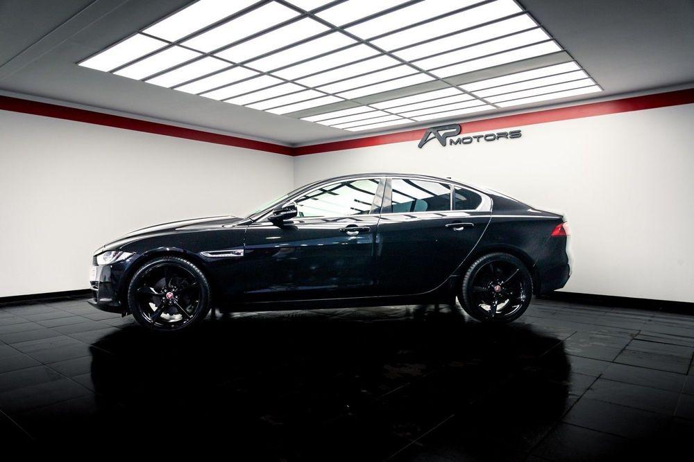 Jaguar XE 2.0 D Prestige Aut.