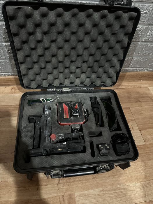 Лазерный уровенб Futech Multicross 3D